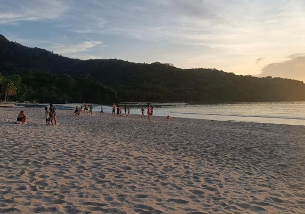 爱妮岛Baybayon Sunset住宿加早餐旅馆 外观 照片